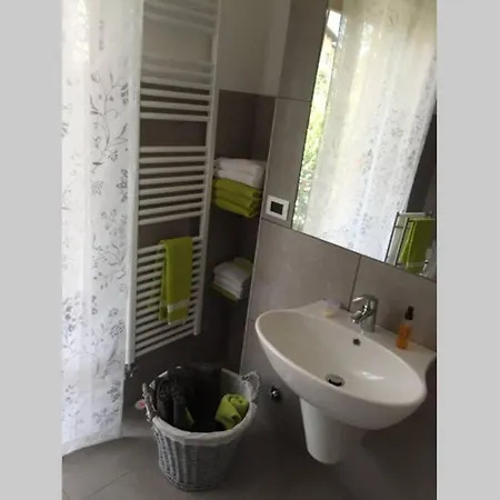 Appartamento Verde A 300 Mt Dal Centro Storico Di Aosta!