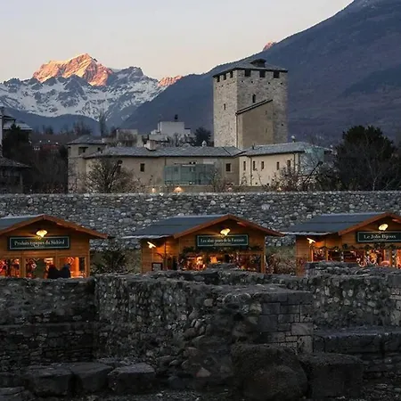 Lejlighed Appartamento Verde A 300 Mt Dal Centro Storico Di Aosta!